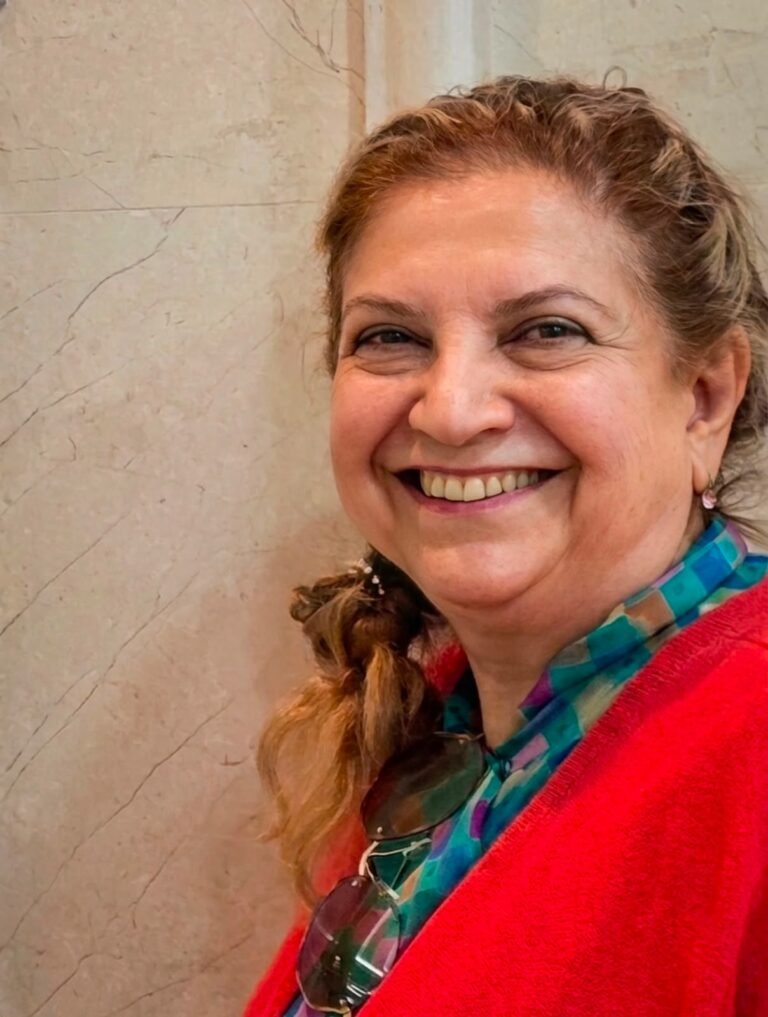 Emine Duvarcı Çelik Kimdir?